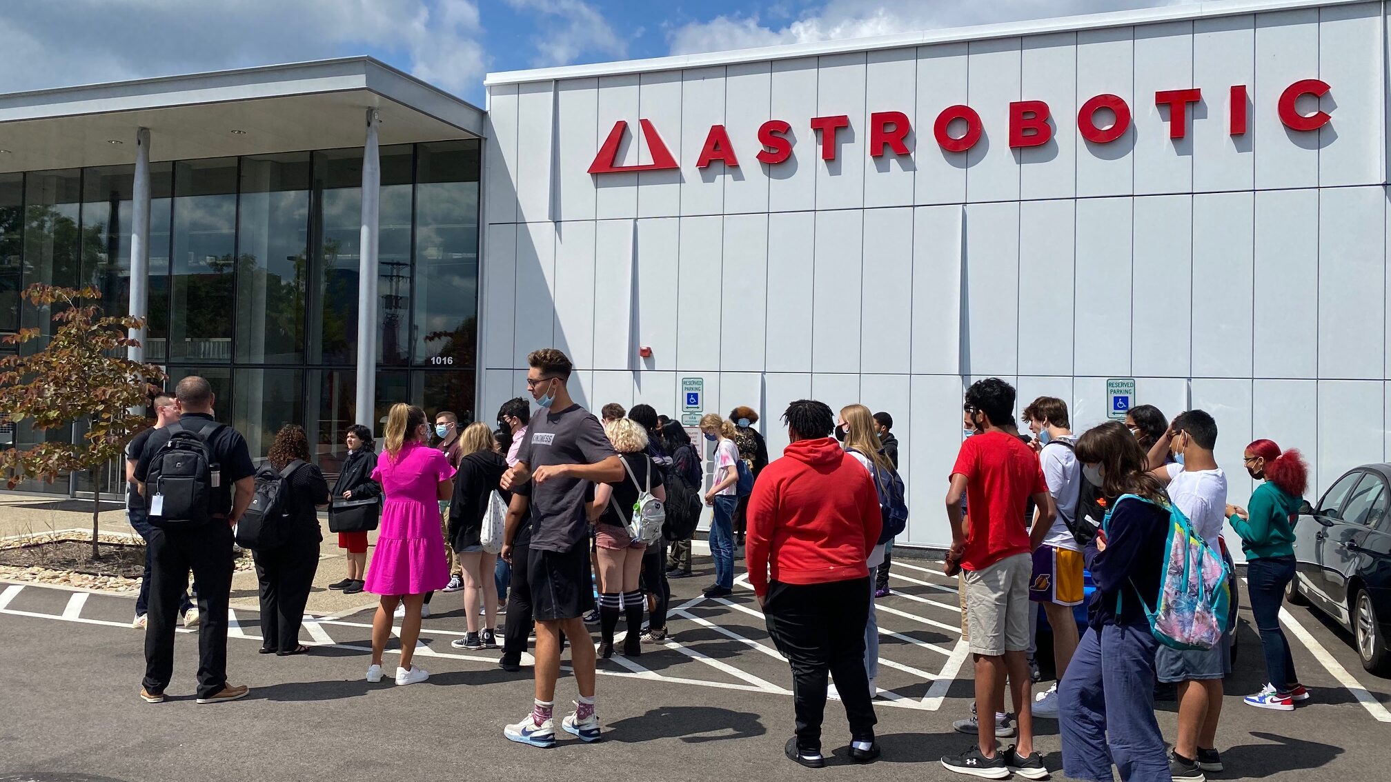 Students visit Astrobiotics in Pittsburgh